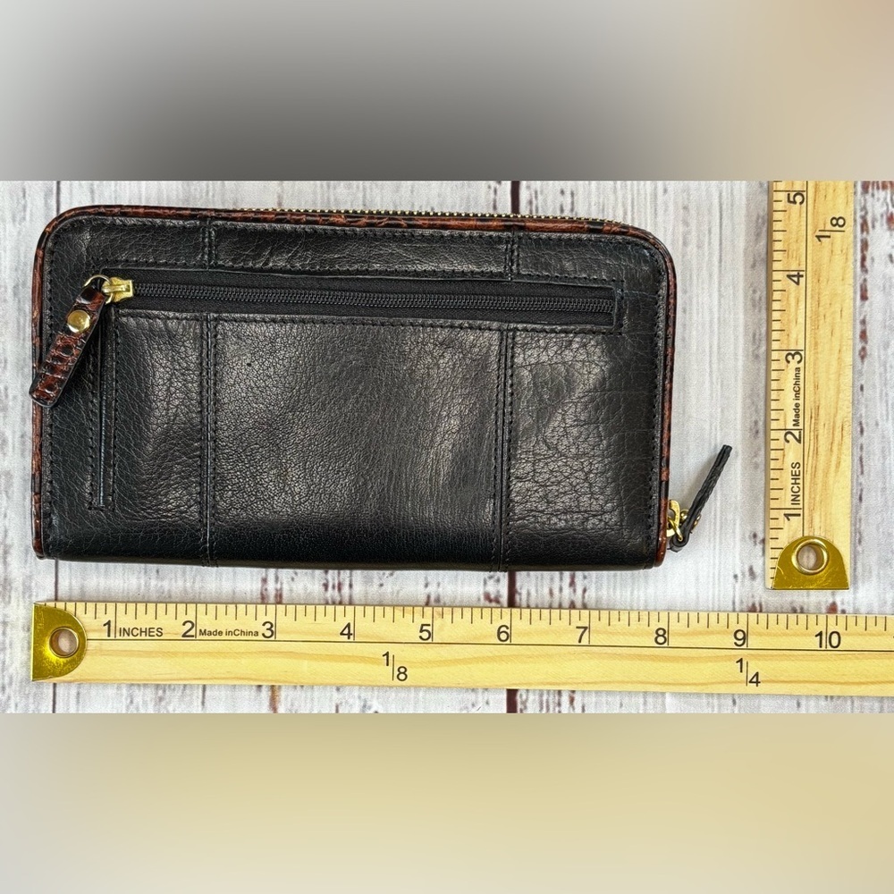 Brahmin Suri Wallet - Picture 2 of 7